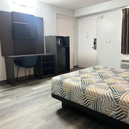 Motel 6-Middleburg Heights, Oh - Cleveland Экстерьер фото