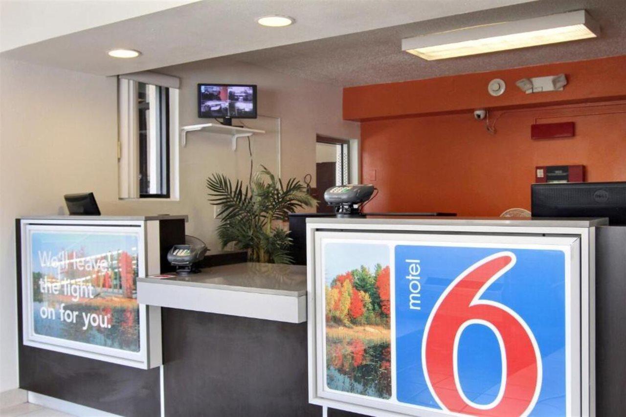 Motel 6-Middleburg Heights, Oh - Cleveland Экстерьер фото