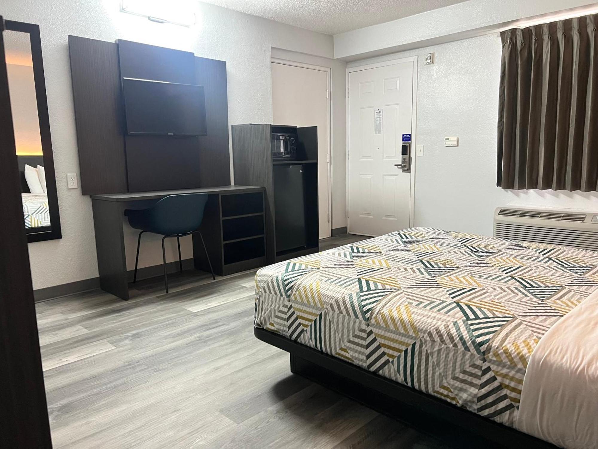 Motel 6-Middleburg Heights, Oh - Cleveland Экстерьер фото