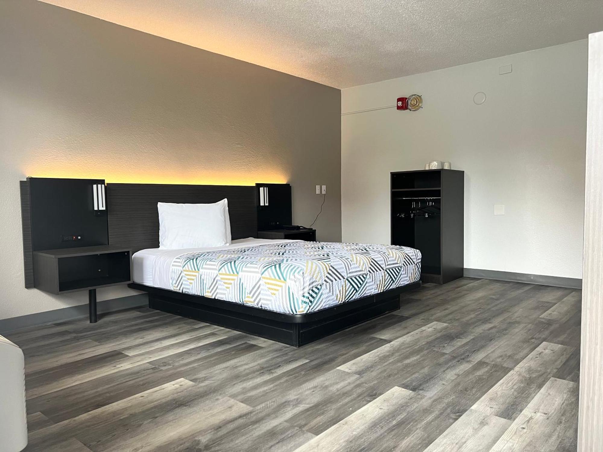 Motel 6-Middleburg Heights, Oh - Cleveland Экстерьер фото