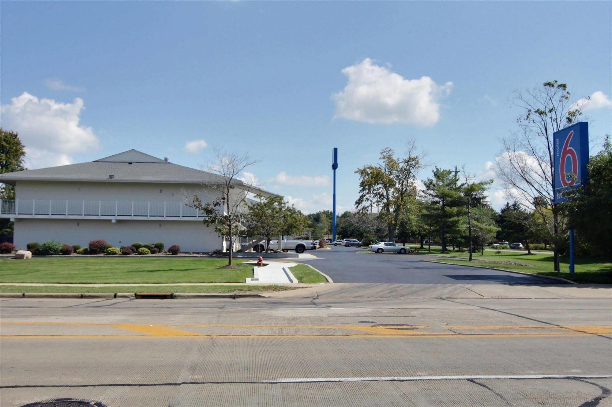 Motel 6-Middleburg Heights, Oh - Cleveland Экстерьер фото