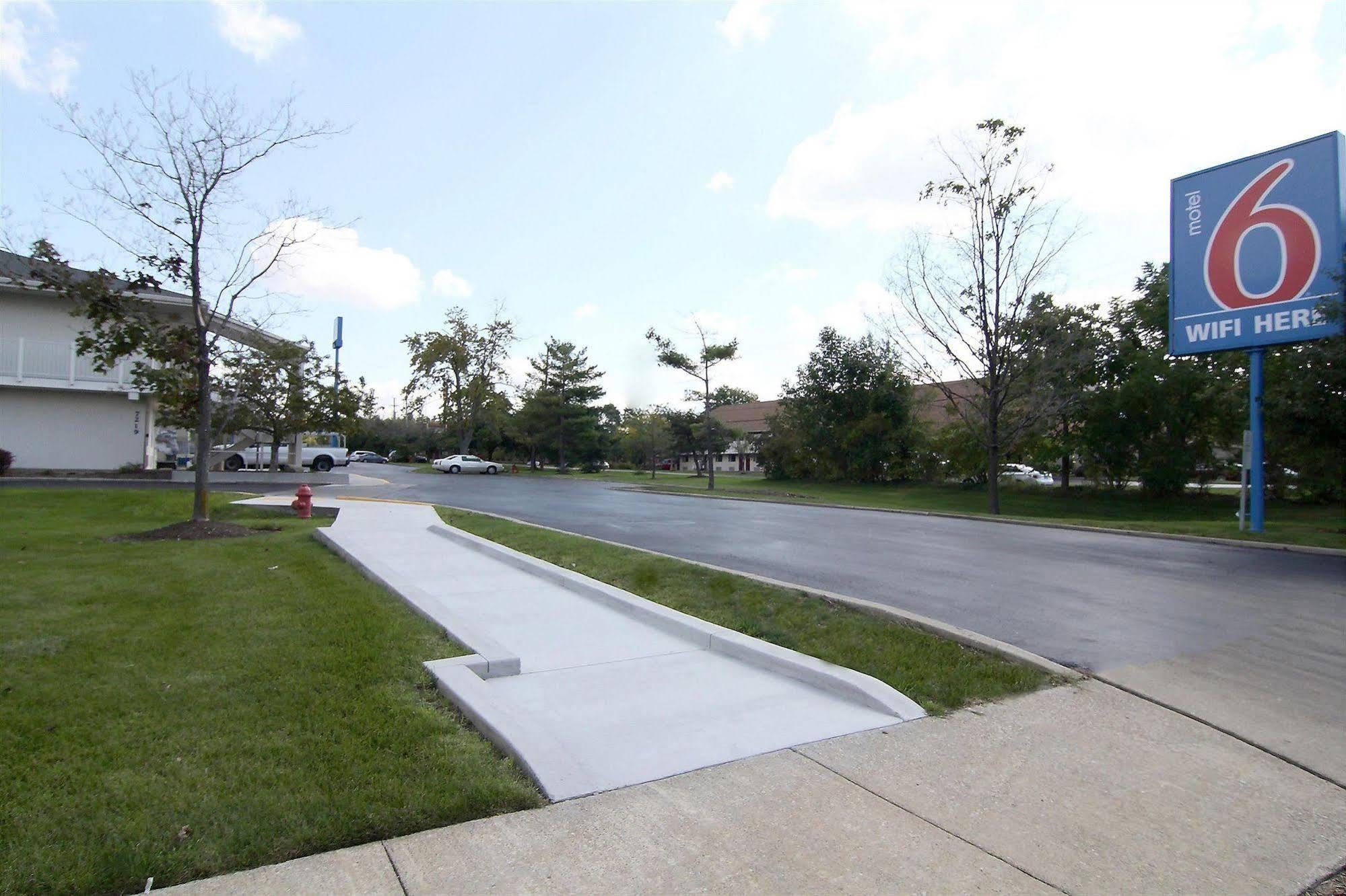 Motel 6-Middleburg Heights, Oh - Cleveland Экстерьер фото