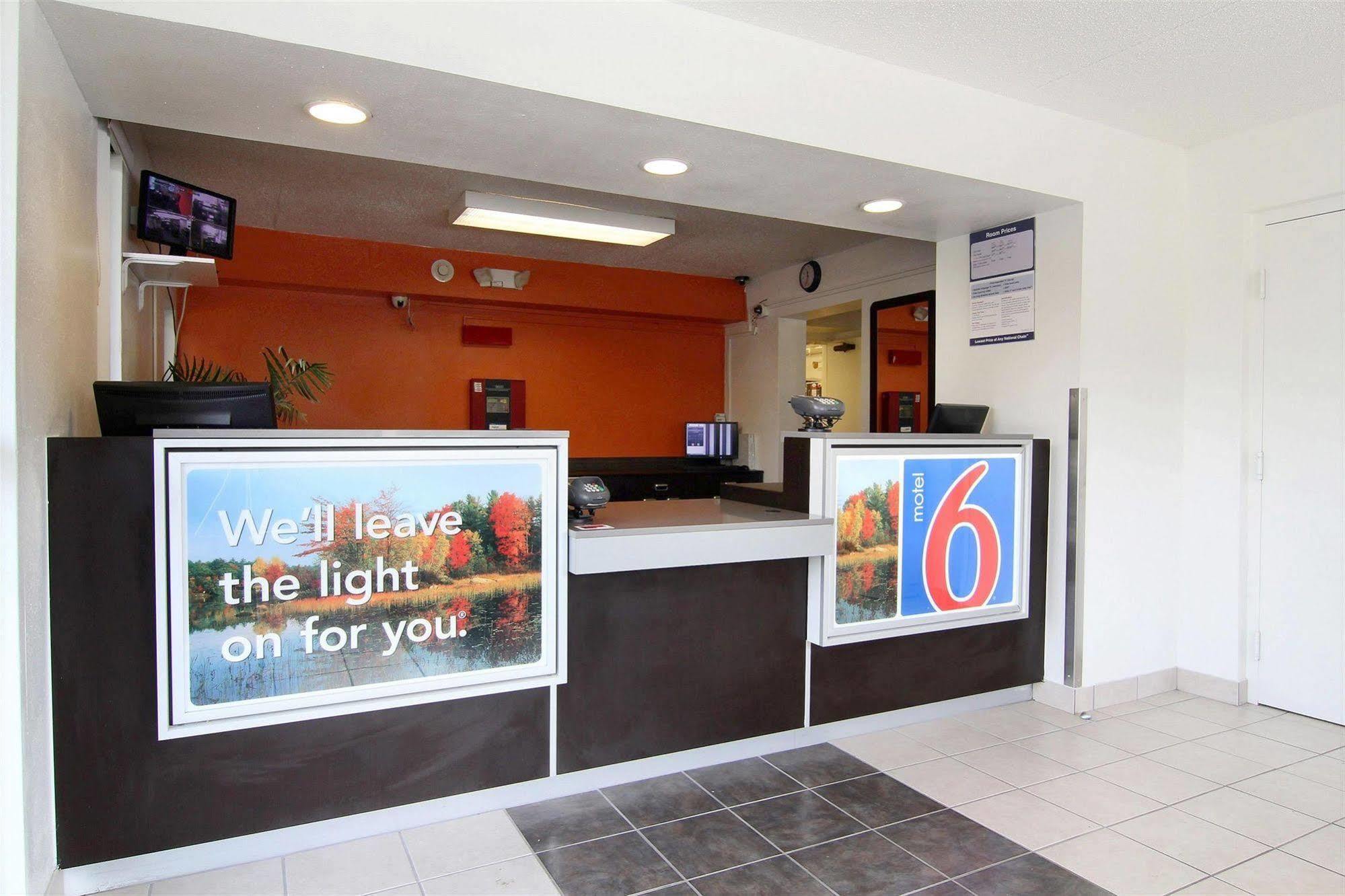 Motel 6-Middleburg Heights, Oh - Cleveland Экстерьер фото